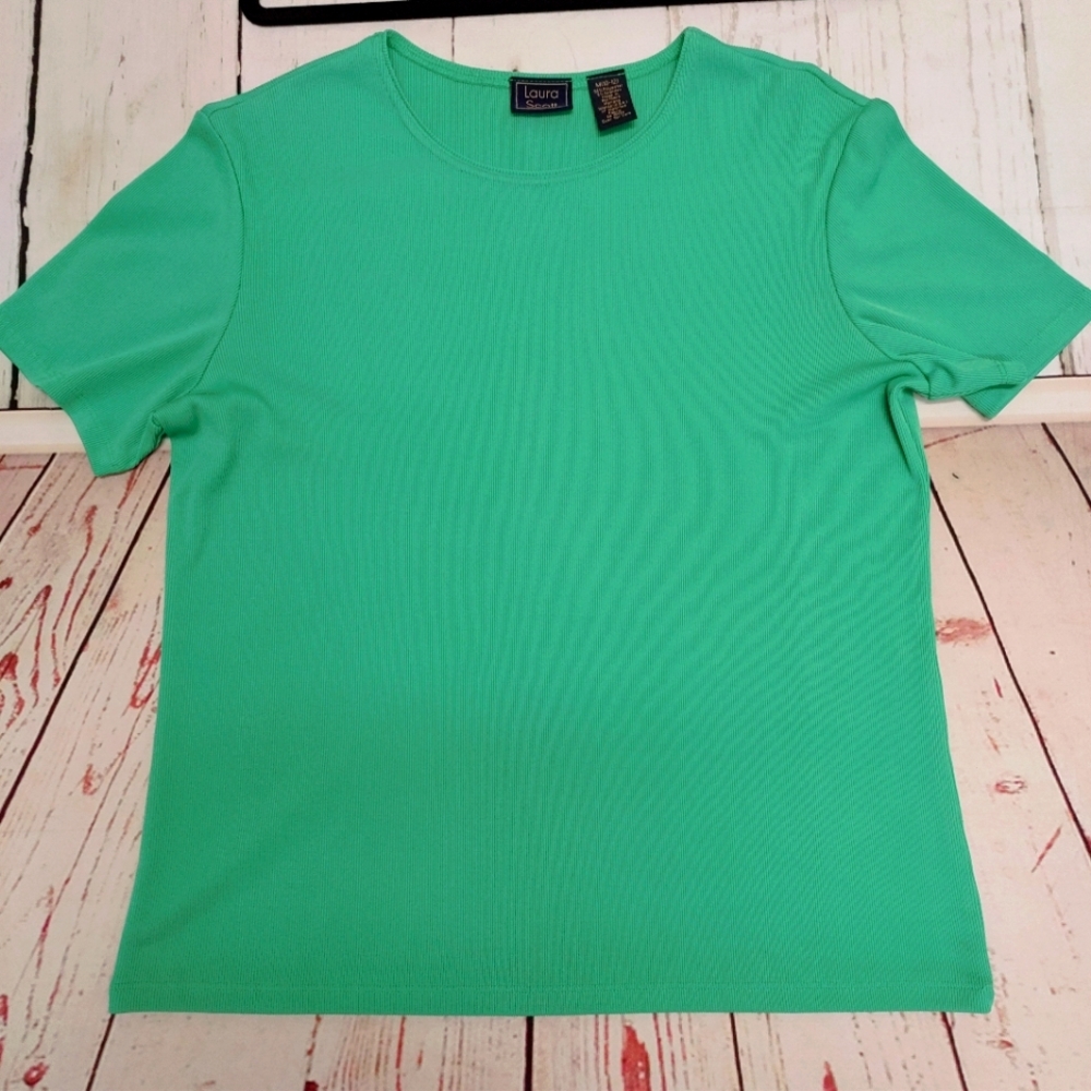 Laura Scott Polyester Blend Tee Size Medium - EUC.